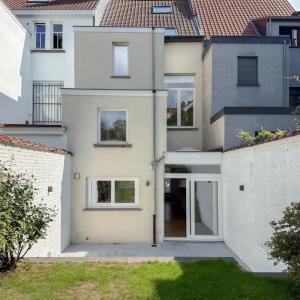 Uccle, Ravissante maison rénovée 5 ch avec jardin