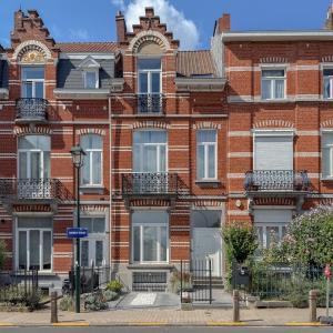 Uccle, Ravissante maison rénovée 5 ch avec jardin