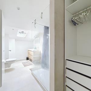Haut de Saint-Gilles : Beau studio meublé
