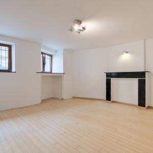 Sq. Marie-Louise: beau duplex + jardin, profession libérale