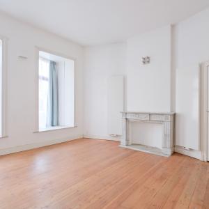 Sq. Marie-Louise: beau duplex + jardin, profession libérale