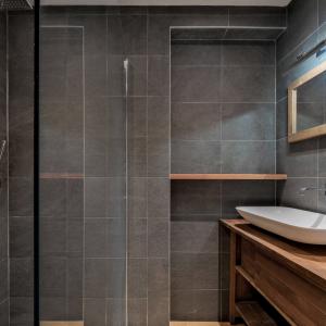 Sq. Marie-Louise: beau duplex + jardin, profession libérale