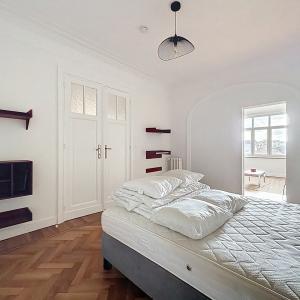 Boulevard Waterloo : Bel appartement meublé de 2 chambres