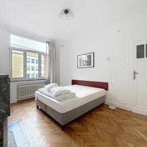 Boulevard Waterloo : Bel appartement meublé de 2 chambres