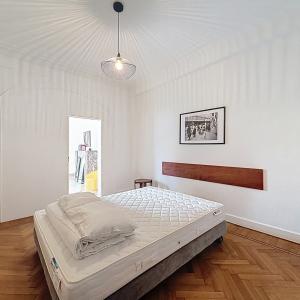 Boulevard Waterloo : Bel appartement meublé de 2 chambres