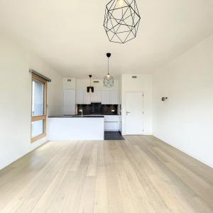 Marcel Thiry - Appartement 2 chambres + terrasse + parking 