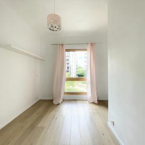 Marcel Thiry - Appartement 2 chambres + terrasse + parking 