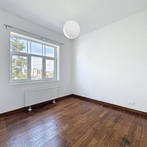 Molière : Charmant appartement de caractère rénové + balcons