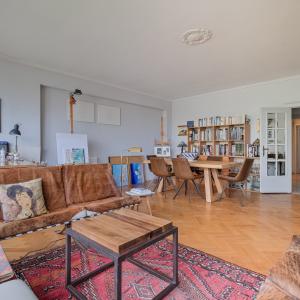 Churchill/Cavell - Appart ± 180 m² avec terrasses et garage.