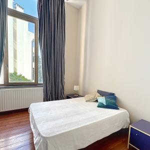 Etangs d'Ixelles / Louise : Bel appartement de caractère