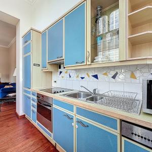 Etangs d'Ixelles / Louise : Bel appartement de caractère