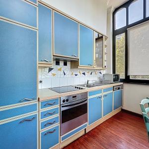 Etangs d'Ixelles / Louise : Bel appartement de caractère