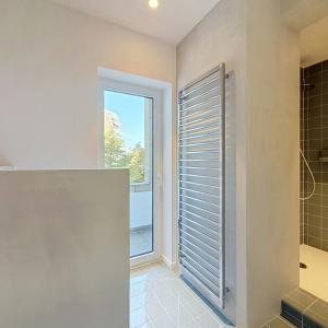 Louise /Abbaye : Somptueux appartement caractère remis à neuf