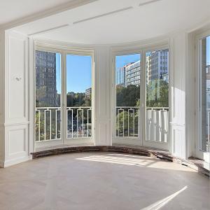 Louise /Abbaye : Somptueux appartement caractère remis à neuf
