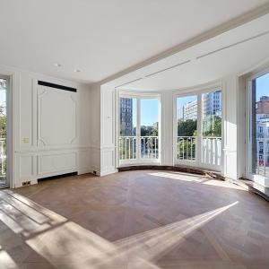 Louise /Abbaye : Somptueux appartement caractère remis à neuf