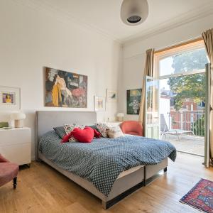 Magnifique maison de caractère ± 330 m² + jardin & terrasses
