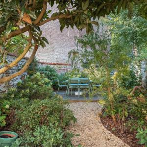 Magnifique maison de caractère ± 330 m² + jardin & terrasses