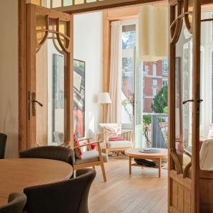 Magnifique maison de caractère ± 330 m² + jardin & terrasses