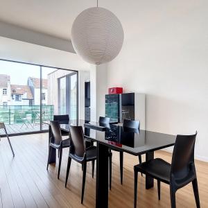 Général Jacques : Appartement 2 chambres meublé + terrasse 
