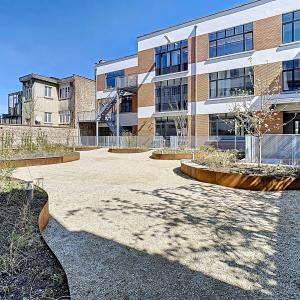 Couronne : Bel appartement récent 1 chambre + terrasse