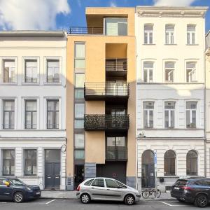 Quartier EU: Penthouse récent avec terrasse de 8 m²
