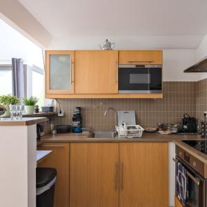Parlement européen: Penthouse récent avec terrasse de 8 m²