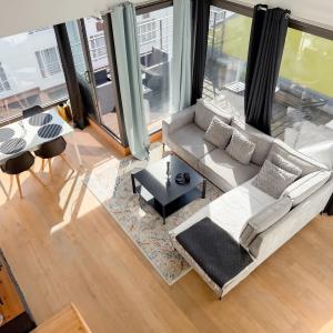 Parlement européen: Penthouse récent avec terrasse de 8 m²