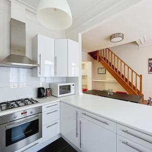 Cinquantenaire : Superbe duplex meublé 118 m², 2 ch