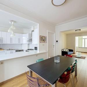 Cinquantenaire : Superbe duplex meublé 118 m², 2 ch