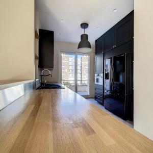 Franklin Roosevelt : Bel appartement 2 chambres + terrasse