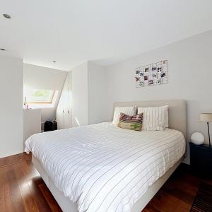 Bois de la Cambre : Magnifique penthouse 1ch + parking