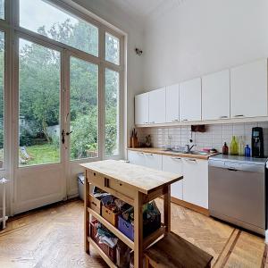 Quartier Brugmann : Duplex 2 chambres avec grand jardin 