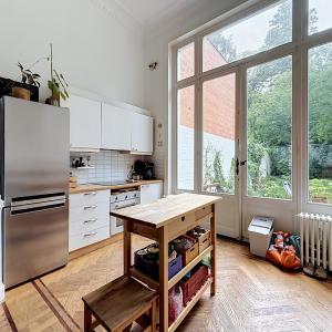 Quartier Brugmann : Duplex 2 chambres avec grand jardin 