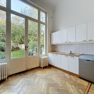 Quartier Brugmann : Duplex 2 chambres avec grand jardin 
