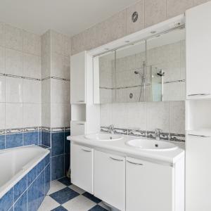 Uccle: Magnifique Penthouse 4 chambres, terrasses, garage
