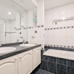 Uccle: Magnifique Penthouse 4 chambres, terrasses, garage