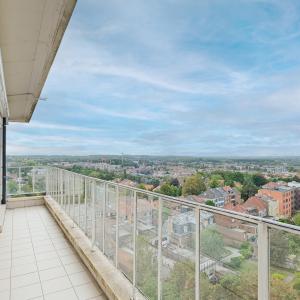 Uccle: Magnifique Penthouse 4 chambres, terrasses, garage