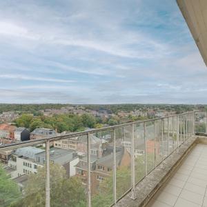 Uccle: Magnifique Penthouse 4 chambres, terrasses, garage