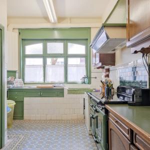Lotz/Cavell: Superbe maison 9 chambres avec jardin 