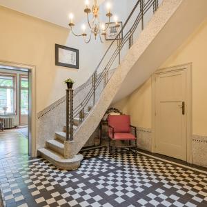 Lotz/Cavell: Superbe maison 9 chambres avec jardin 