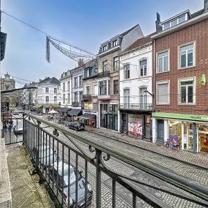 Bailli : Bel appartement meublé + grand balcon