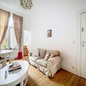 Bailli : Bel appartement meublé + grand balcon