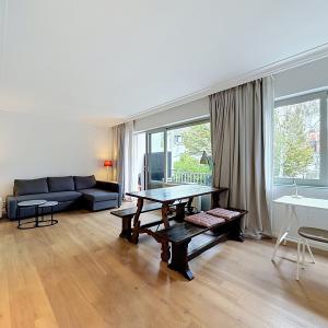 Cavell/Montjoie : Beau studio meublé + terrasse