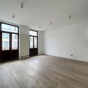 QUARTIER CHATELAIN : Magnifique triplex entièrement rénové