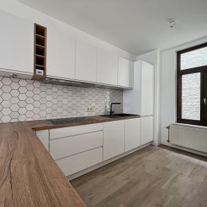 QUARTIER CHATELAIN : Magnifique triplex entièrement rénové