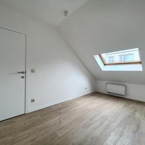 QUARTIER CHATELAIN : Magnifique triplex entièrement rénové