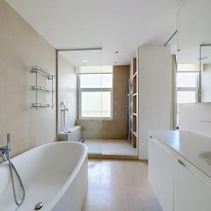 Pl. Stéphanie : Somptueux appartement 3 chambres