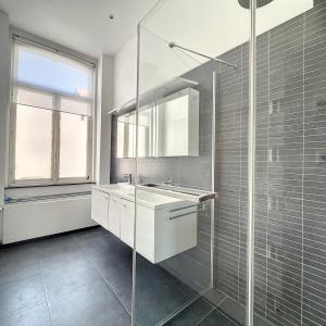 Sq Ambiorix : Maison de maître + jardin & terrasse