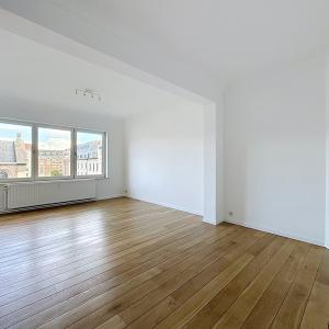 Place Brugmann : Bel appartement 2 ch. remis à neuf