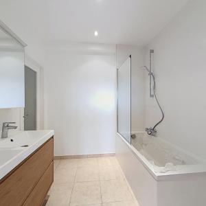 Place Brugmann : Bel appartement 2 ch. remis à neuf